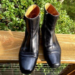 Cute City-Slicker Frye Booties with Double Zipper - Size 9
